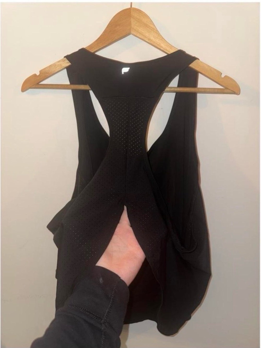Fabletics Essential Air Tank - Picture 4 of 5